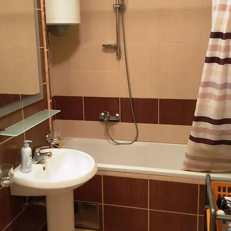 Aleja Center Brown & Green Apartment Banja Luka